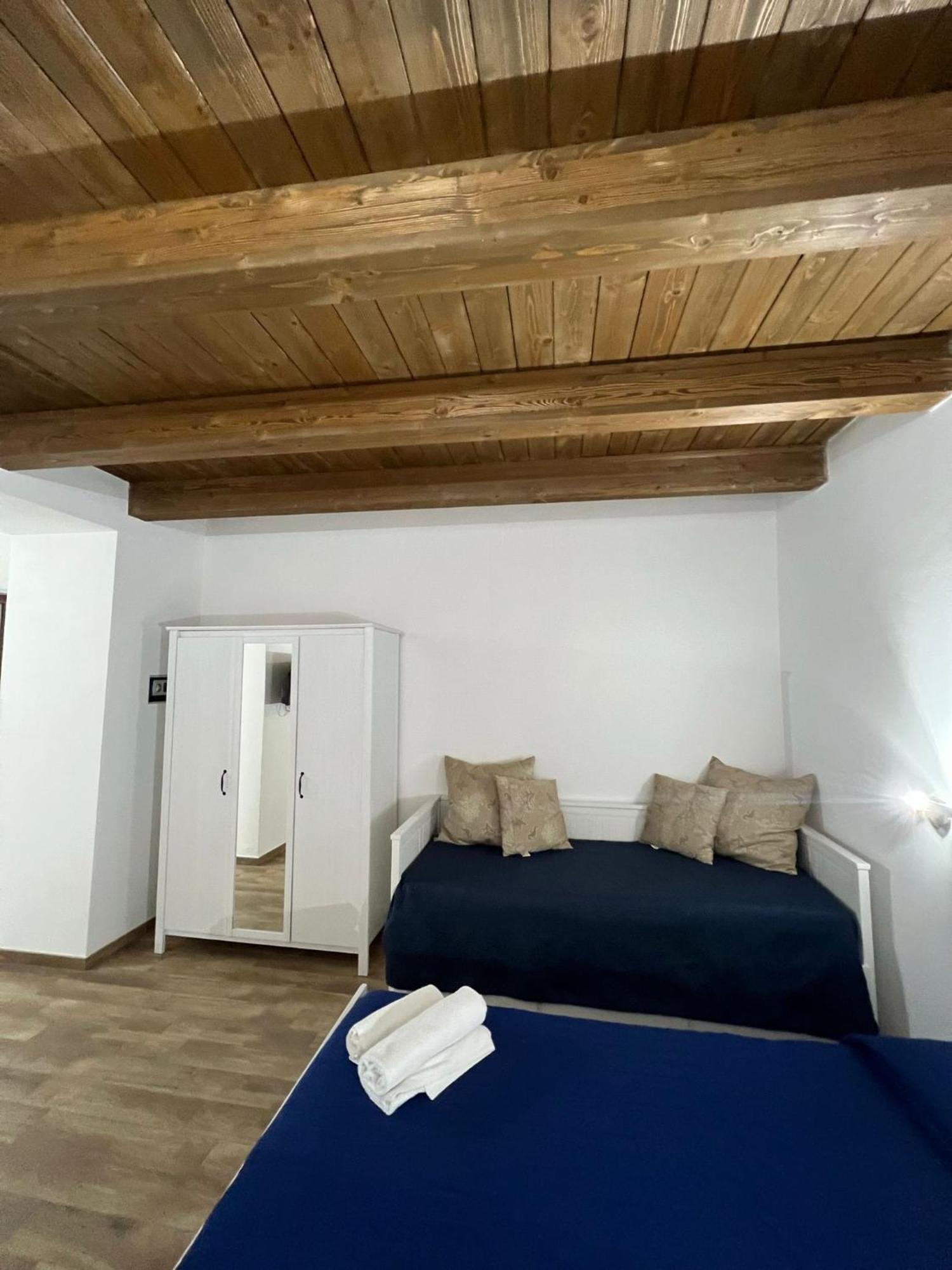 67 Rooms Чефалу Экстерьер фото
